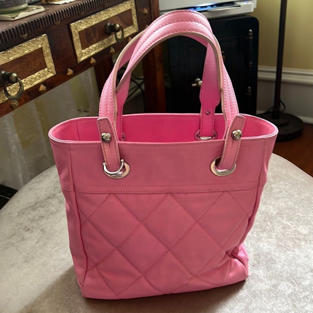 Authentic  *Chanel* COQUETTE-GIRL Barbie-Pink Sm Paris Biarritz Tote READ